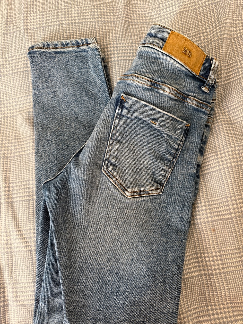 Zara faded light blue high-rise jeans